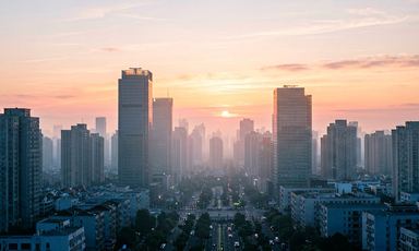 清晨的安静:在噪音开始之前